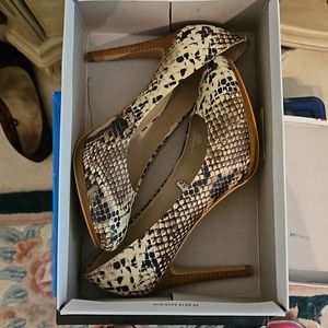 Massimo snake skin print 3in spike heels